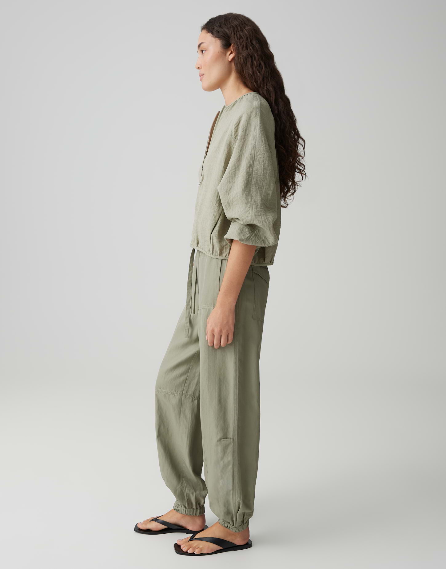 パンツ ORGANIC COTTON CUPRA FLOW MOV CARGOPANTS Jogpants Mucia drift green by OPUS | shop your favourites online