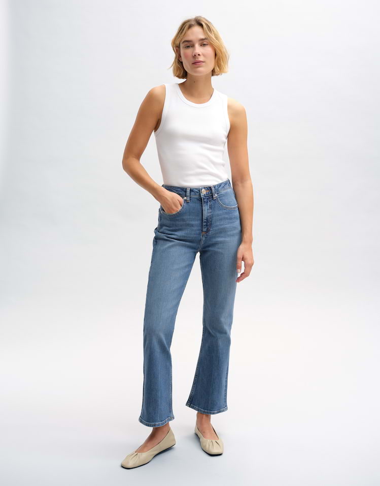Springfield Damen Kick Flare Jeans – Mittlere Leibhöhe, Knöchellang, Vielseitiger Allrounder
