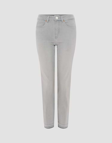 Straight Melly sleek