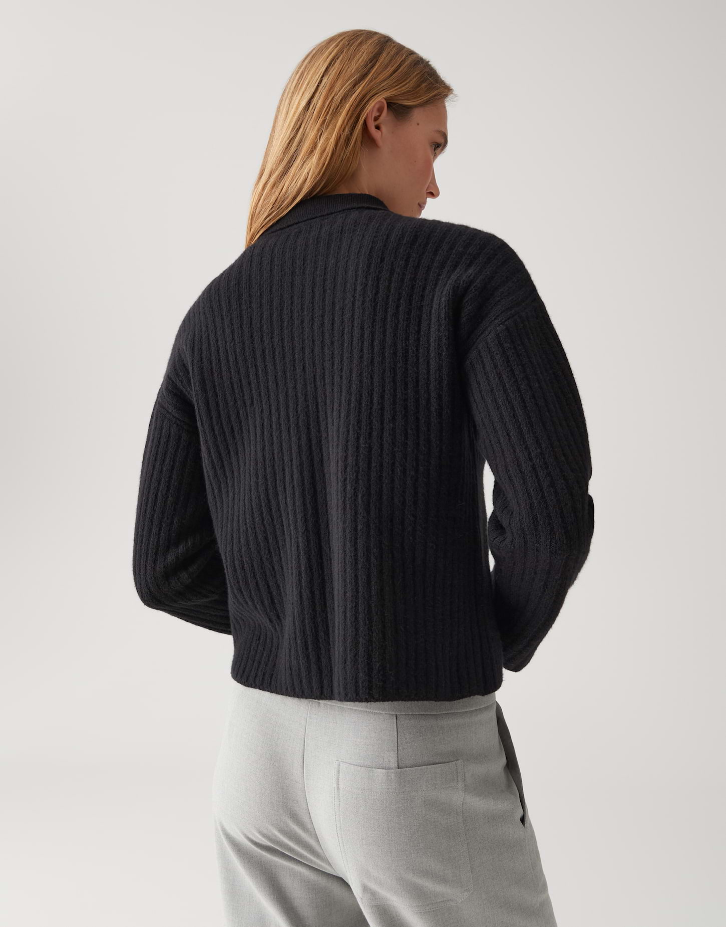 Strickjacke Mit Schrift Hinten