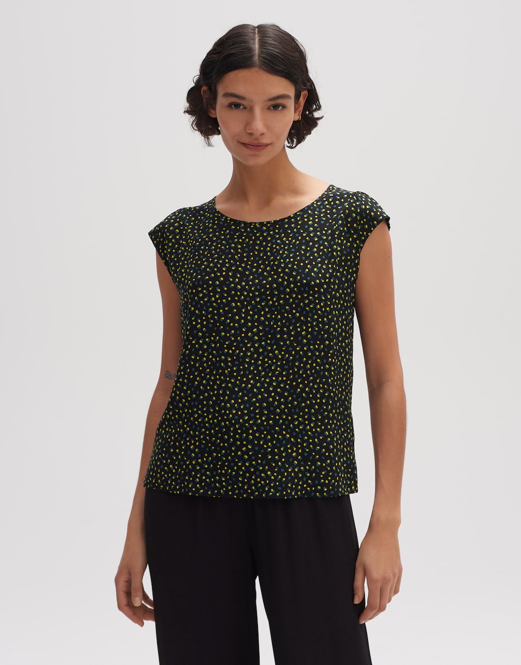 OPUS Damen Kurzarmbluse Fannie Summer – Lässige Shirtbluse Aus Viskose Mit Punkte-Print Für Jeden Tag